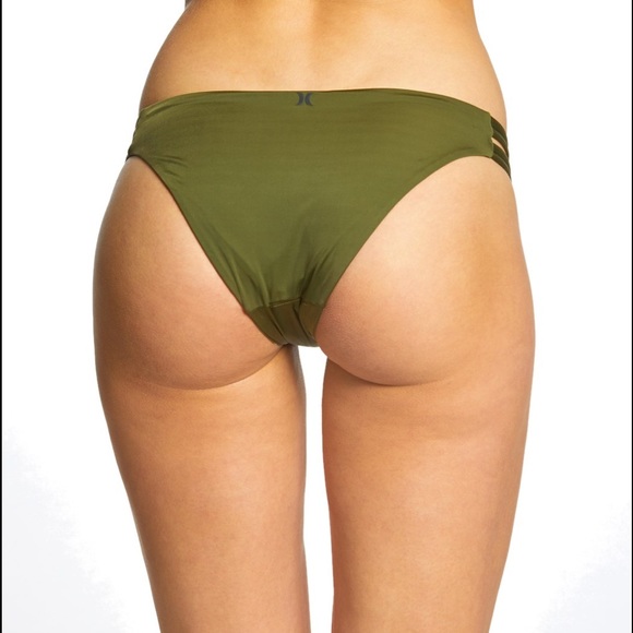 🌴🔆HURLEY- QUICK DRY BIKINI SET🔆🌴 - Picture 9 of 9